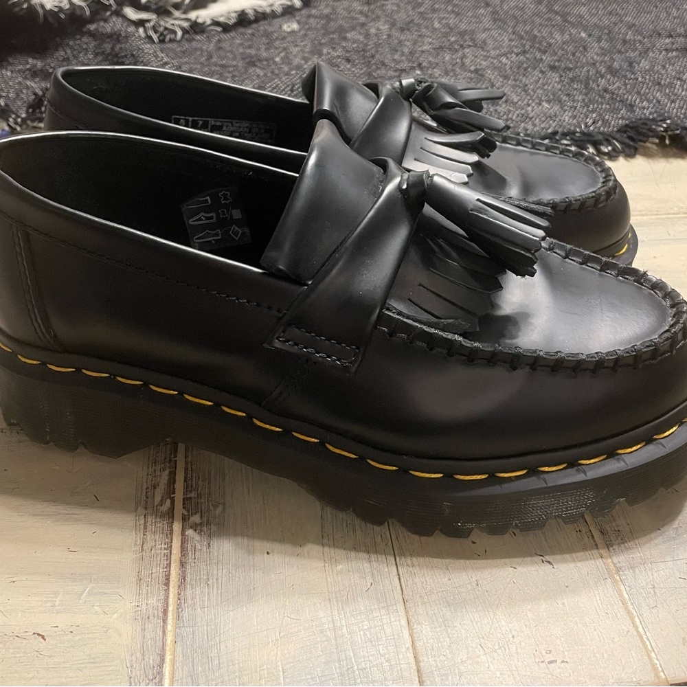 Adrian Bex Smooth Leather Tassel Loafers Size 8 W Doc Marten’s